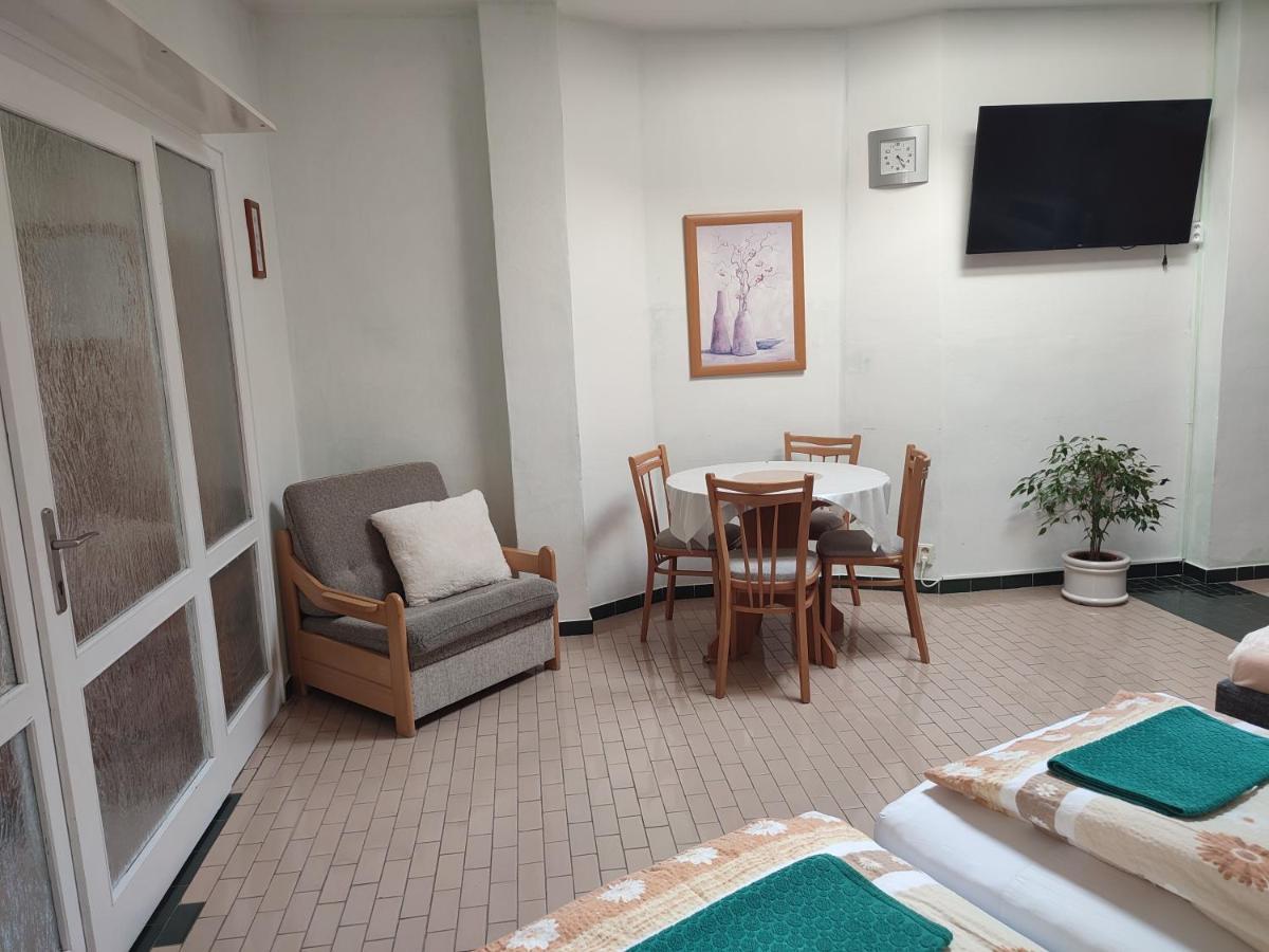 Pension Dana Karaskova Apartman Kutná Hora Kültér fotó
